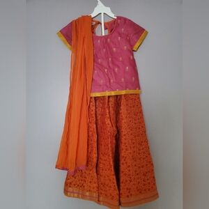 NEXT TO NEW FABINDIA GIRLS LEHENGA SET ( 9- 10 YEARS )